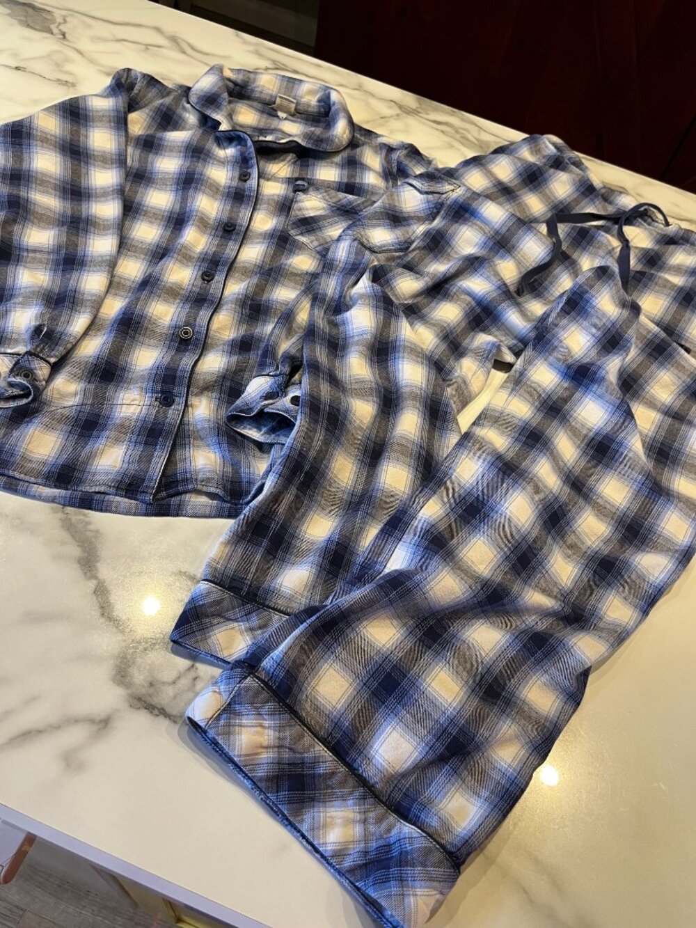 Duluth Trading Company. Free Swingin' Flannel Pajama Set Medium - Picture 2 of 16